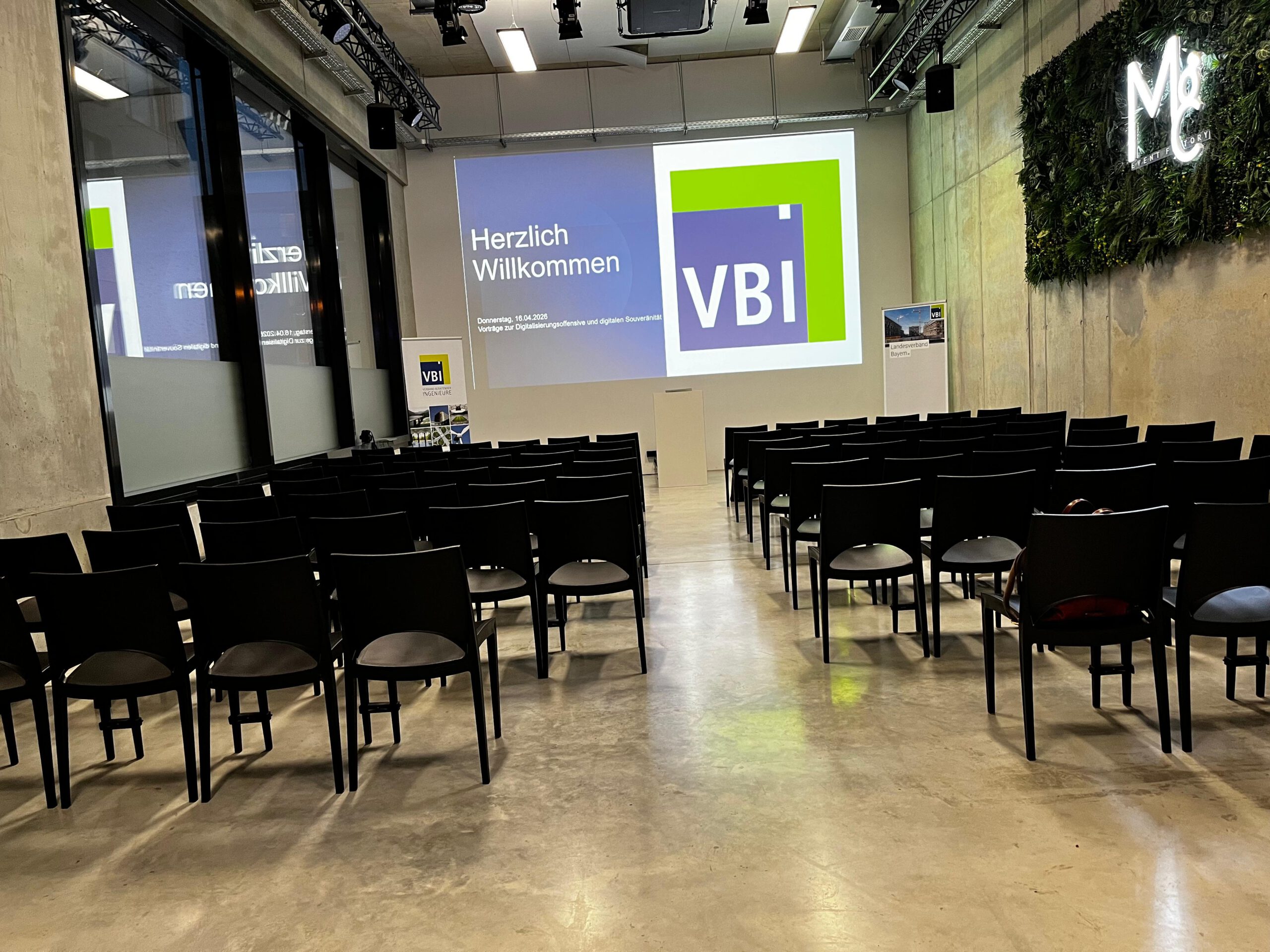 Bestuhlung in der M8 eventfactory